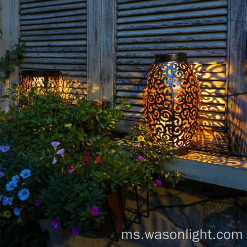 Retro Metal Waterproof Patio Yard Pathway Hiasan LED Table Solar Light Outdoor Hanging Garden Solar Lantern with Handle